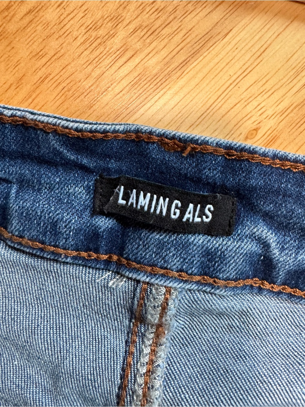 Relaxed barrel Jeans in Dark Blue with Patch Pockets - Picture 5 of 6
